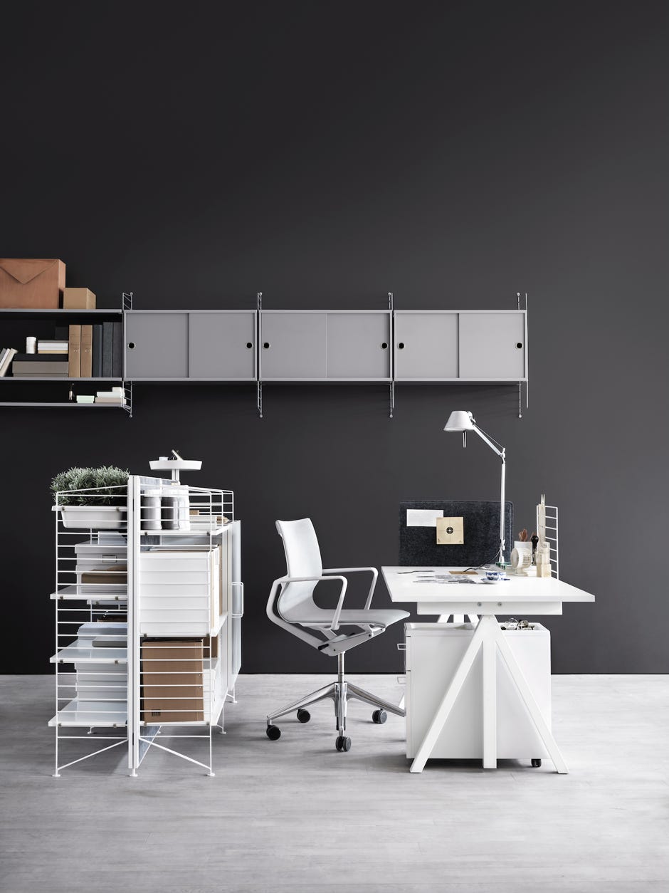 Bureau Ajustable en Hauteur + Accessoires  design Anna von Schewen & Björn Dahlström
