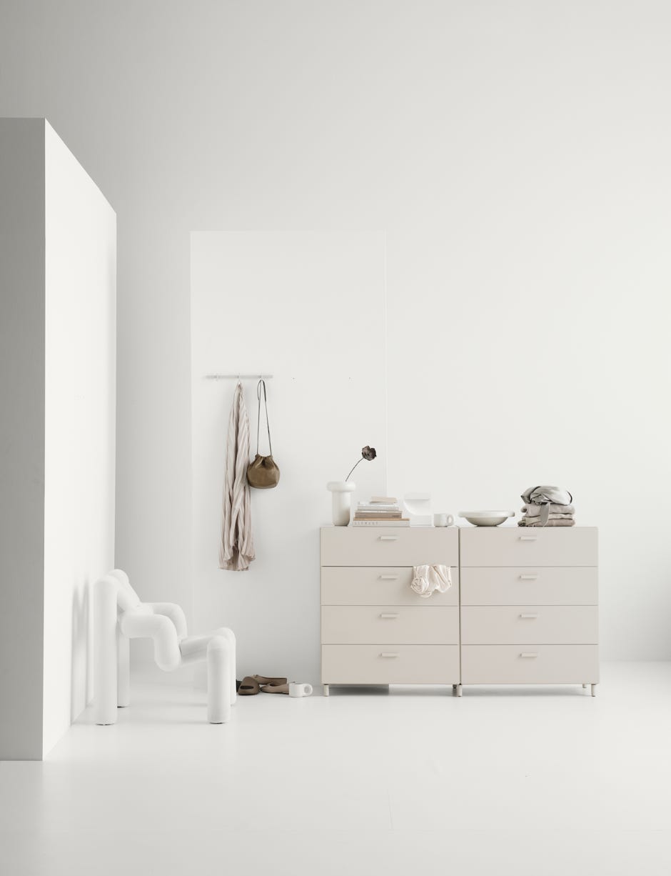 Commodes Relief TAF Studios