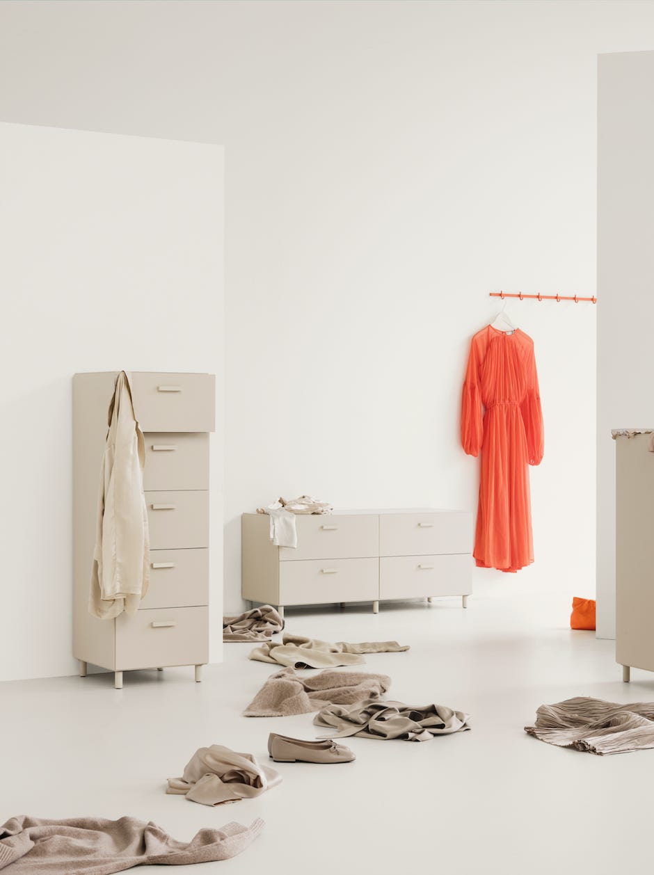 Commodes Relief TAF Studios