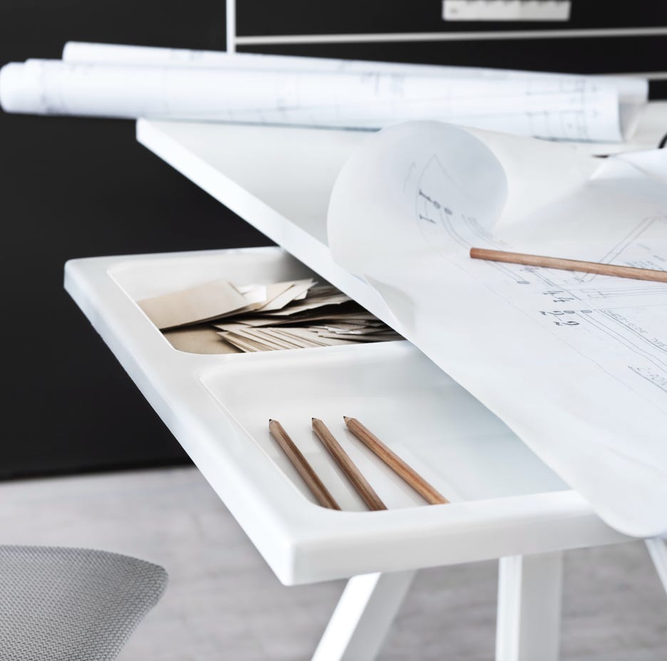 Bureau Ajustable en Hauteur + Accessoires  design Anna von Schewen & Björn Dahlström